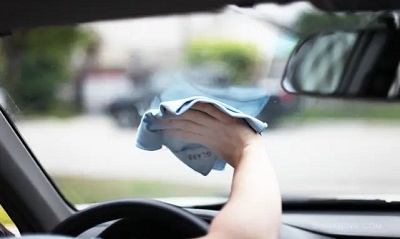 Comment enlever la teinte de la fenêtre de la voiture: un guide complet pour les propriétaires de voitures